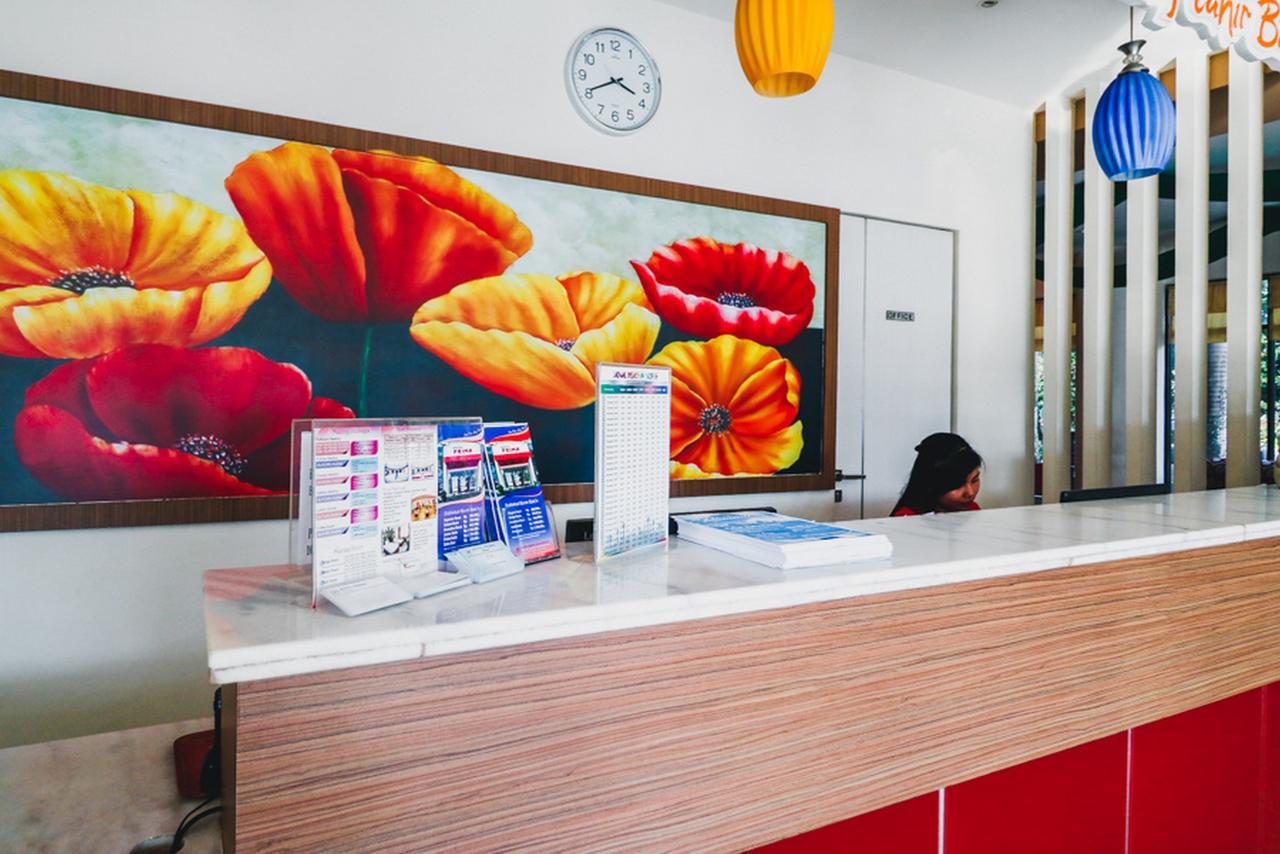 Reddoorz Plus Near Mall Ratu Indah 2 马卡萨 外观 照片